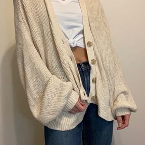 2/15$ American Eagle Cardigan